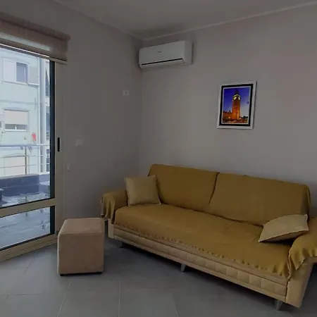 Huge Terrace With Sea View דירה *